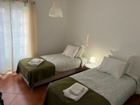 Quarto Duplo com Varanda e Casa de Banho Partilhada - Em Casa de Praia do Almograve - Trilho dos Pescadores